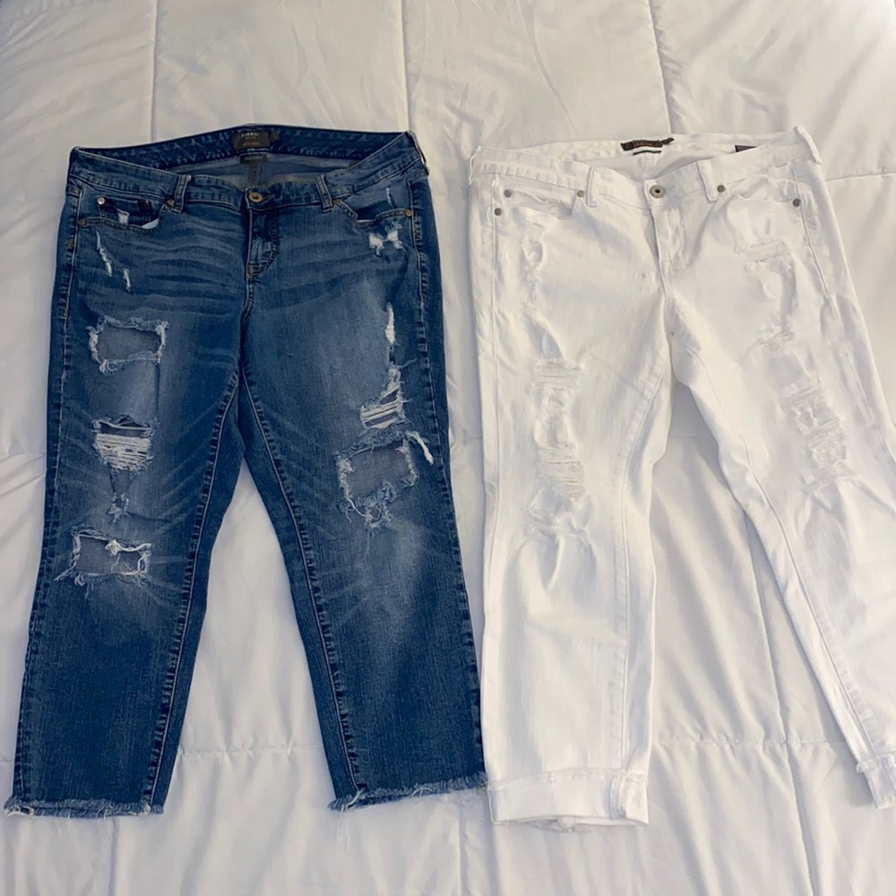 Torrid Crop Boyfriend jeans 14 Vintage Stretch lot of 2
